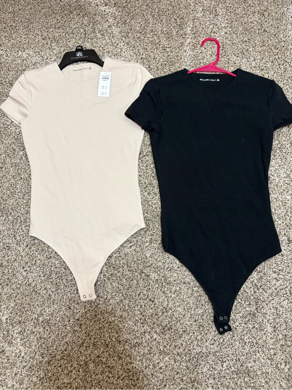 Abercrombie 2 short shelve bodysuits